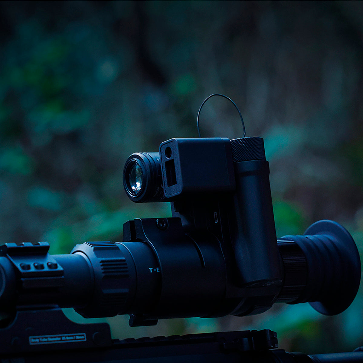 Visor nocturno Clip-On 4K Pard NV007SP2 LRF IR opcional
