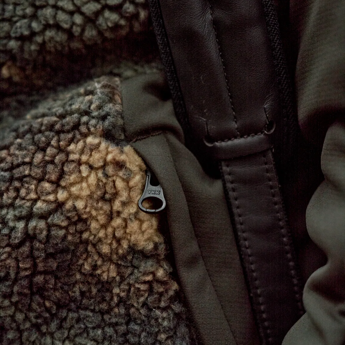 Chaqueta HÄRKILA Tyst Camo Insulated AXIS MSP Quantum