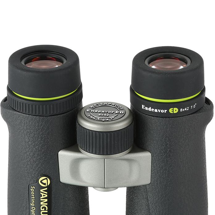 Rueda de enfoque para los prismáticos 8x42 Vanguard Endeavor ED 8420