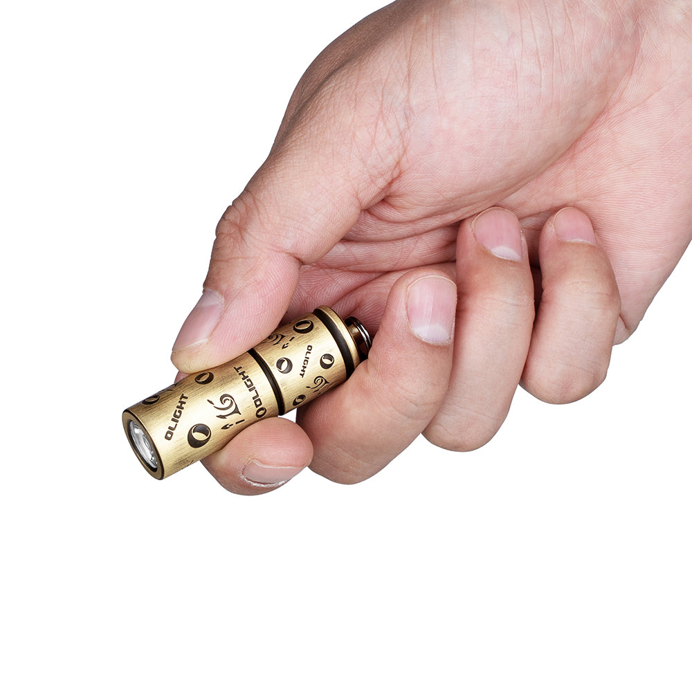 Linterna llavero Olight i16 Brass Anniversary – edición limitada 16.º aniversario, recargable