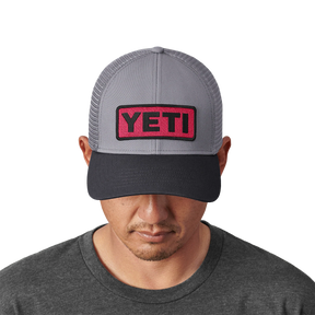 Gorra Logo Badge Low Profile Trucker Hat