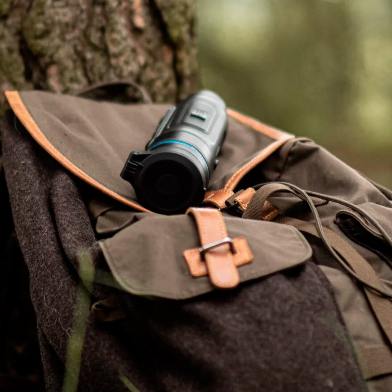 Monocular térmico Conotech Aquila 350LIIR con telémetro láser integrado