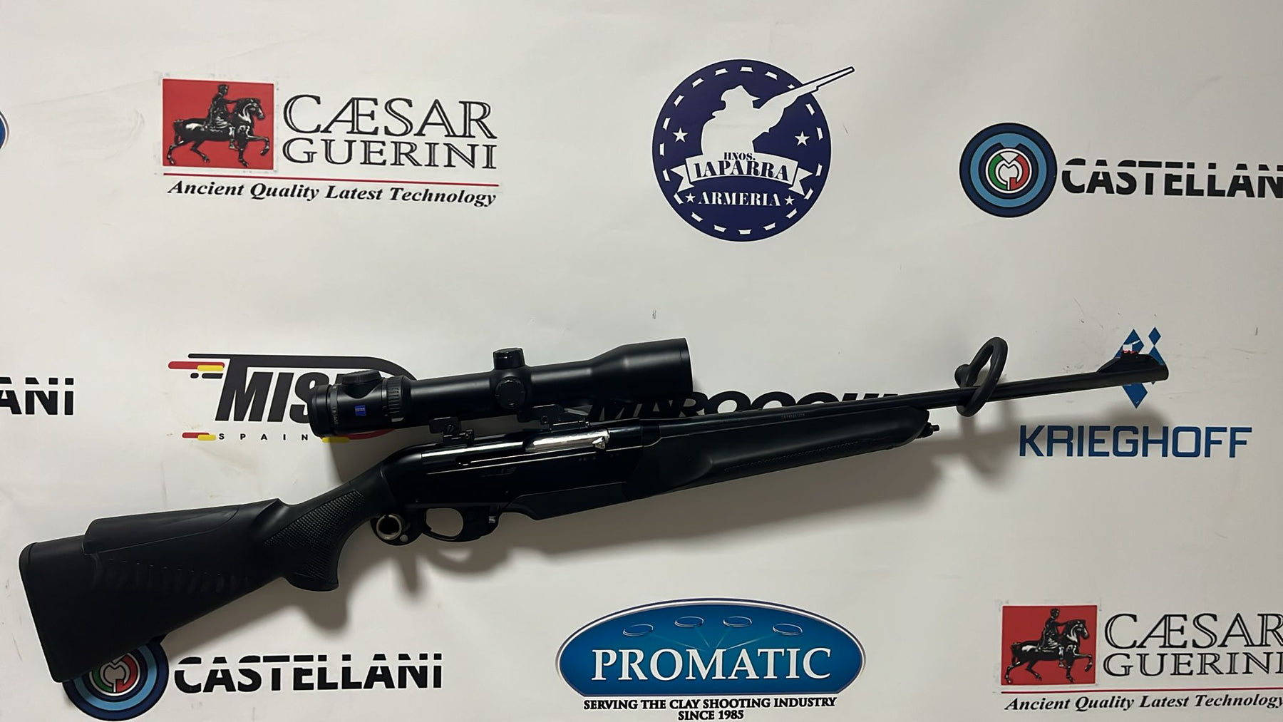 Rifle Semiautomático Benelli Argo E Confortech .30-06 monturas Apel / visor Zeiss Victory V8 1,8-14x50 Carril VM