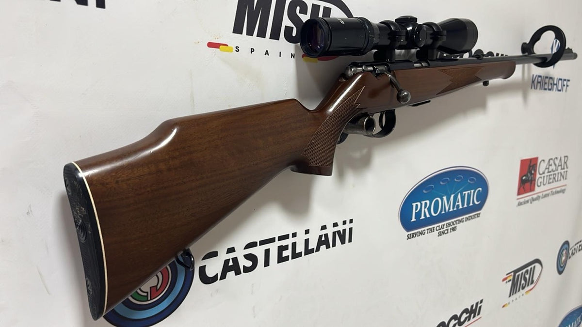 OCASION Carabina Anschütz C/ .22 LR + visor