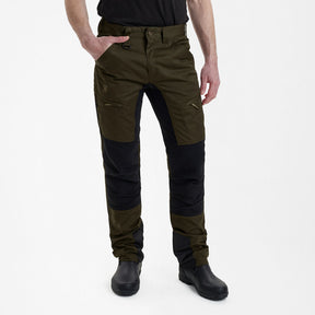 Pantalones elásticos DEERHUNTER Rogaland con contraste