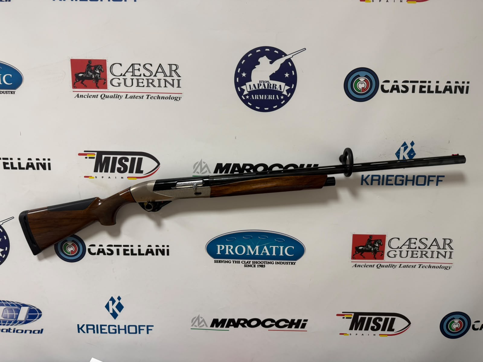 OCASION Escopeta Repetidora BENELLI Raffaello Ethos C/ 20