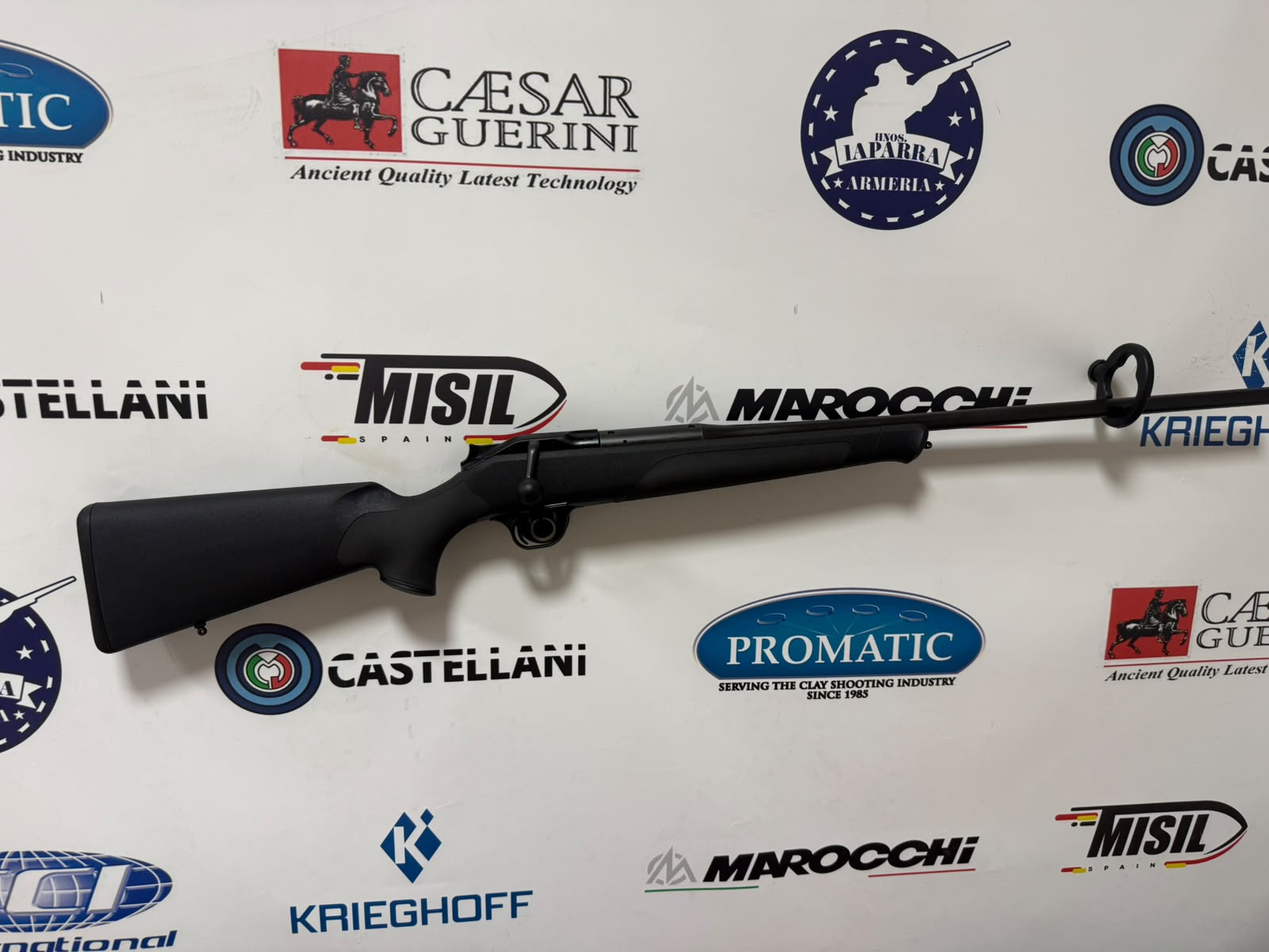OCASION Rifle Rectilíneo BLASER R8 Professional C/ 7mm Rem. Mag. (Seminuevo)