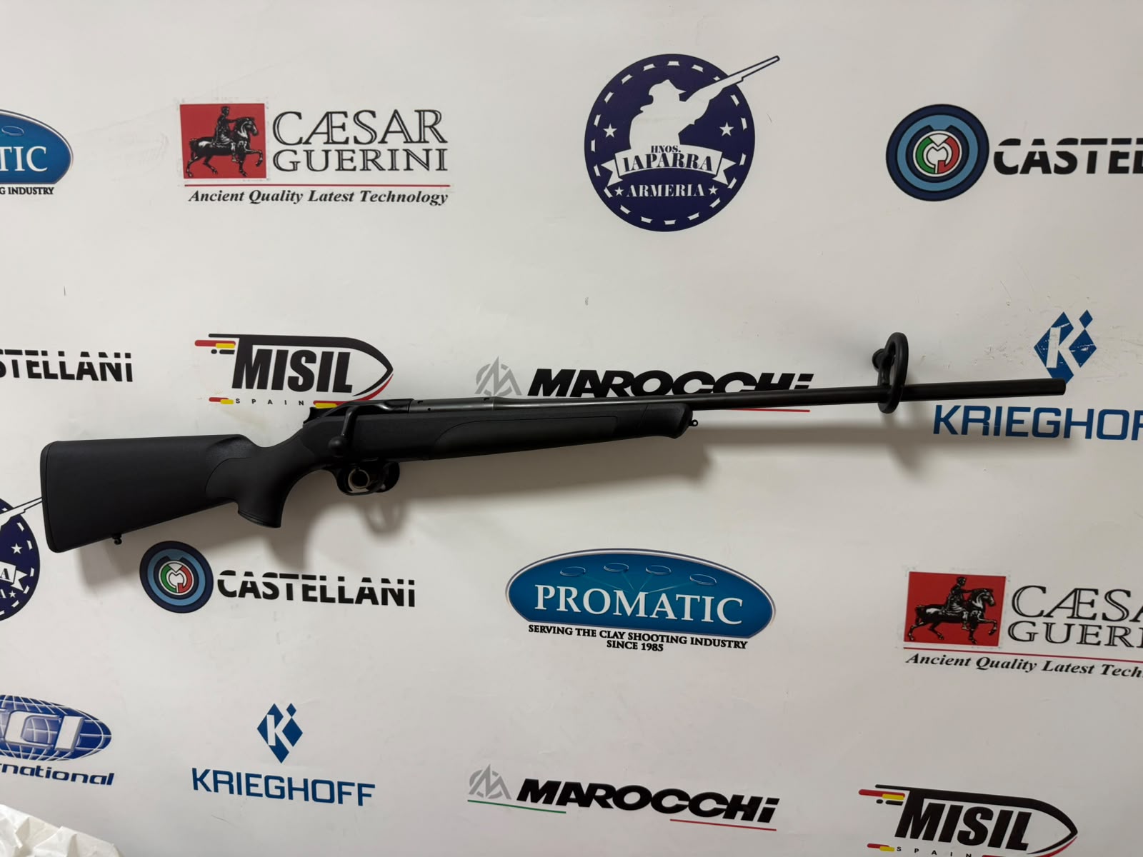 OCASION Rifle Rectilíneo BLASER R8 Professional C/ 7mm Rem. Mag. (Seminuevo)