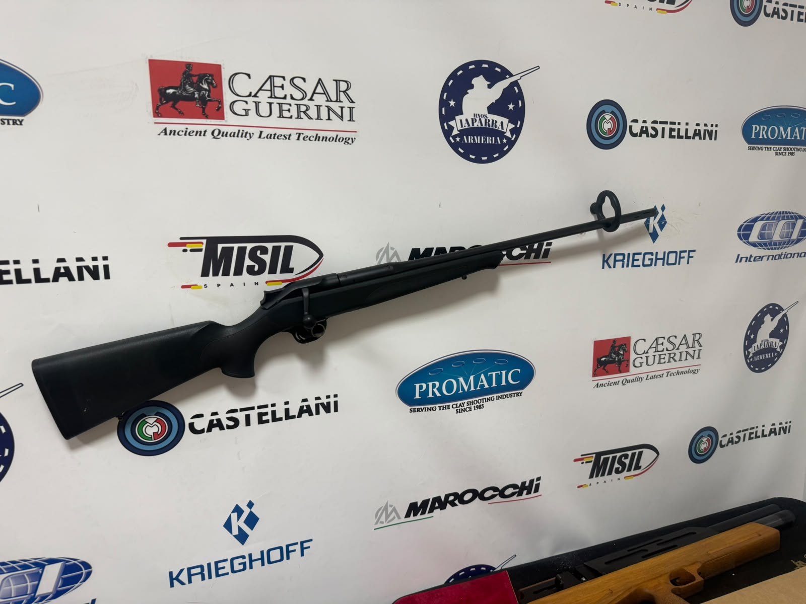 OCASION Rifle de cerrojo Rectilíneo BLASER R8 Professional C/ .300 Win. Mag.