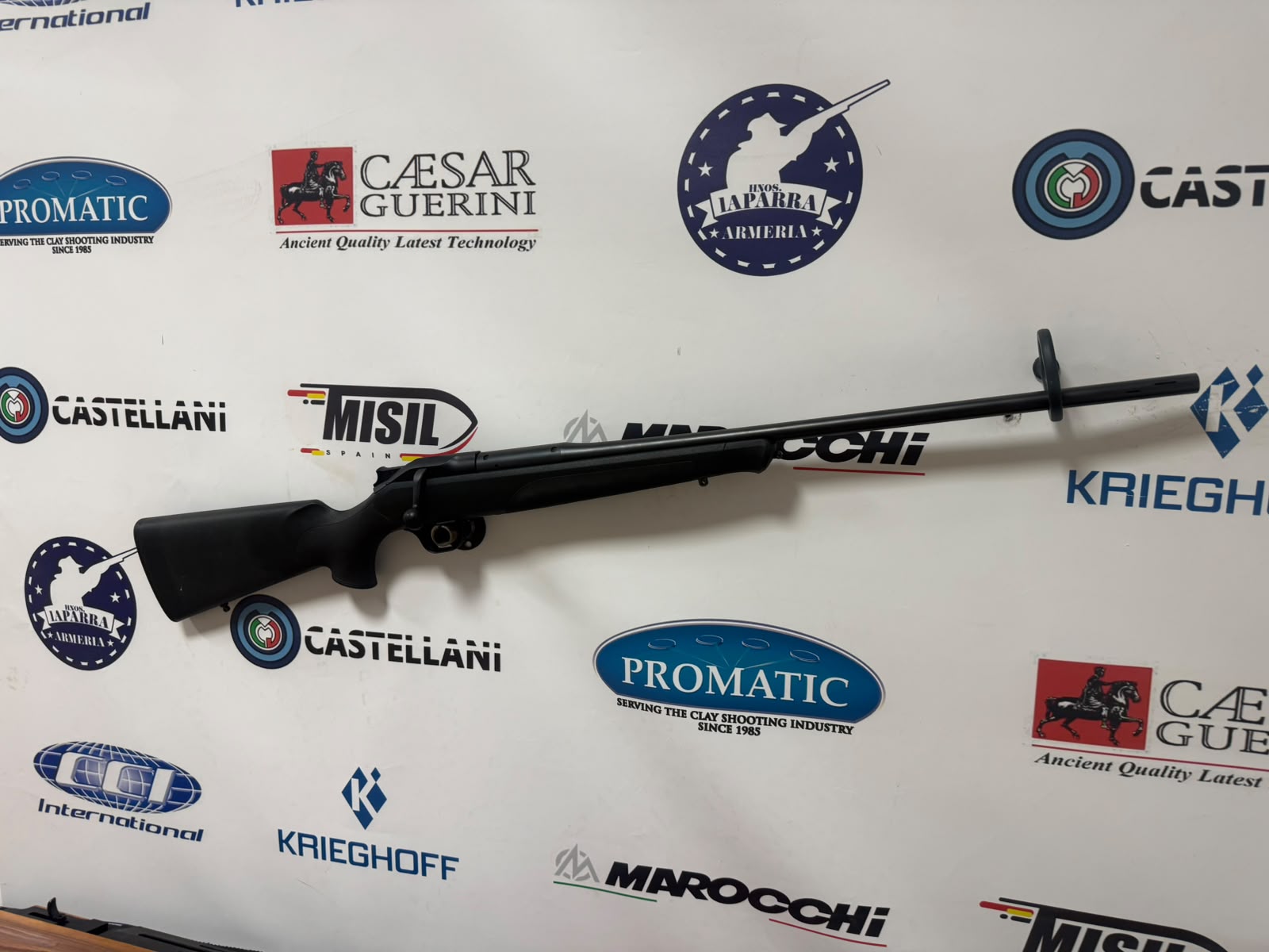 OCASION Rifle de cerrojo Rectilíneo BLASER R8 Professional C/ .300 Win. Mag.