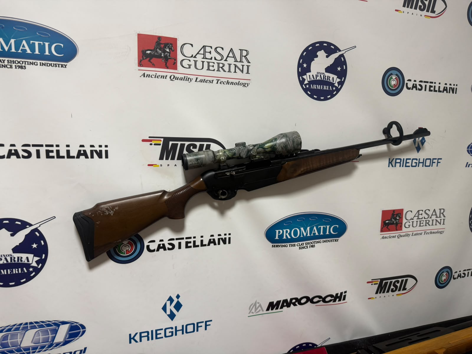OCASION Rifle Semiautomático BENELLI Argo E C/ 9,3x62 + Visor Avistar 3-12x56