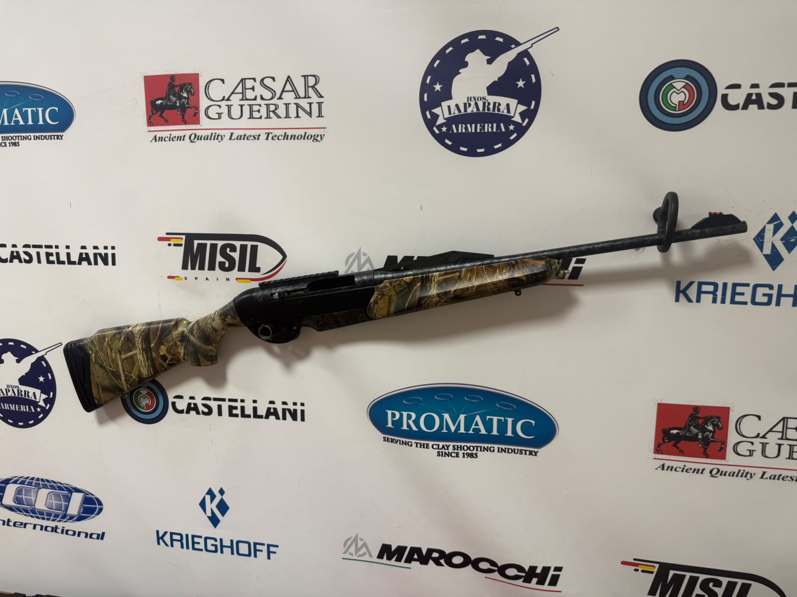 OCASION Rifle Semiautomático BENELLI Argo E C/ .300 Win. Mag. hidroimpresión