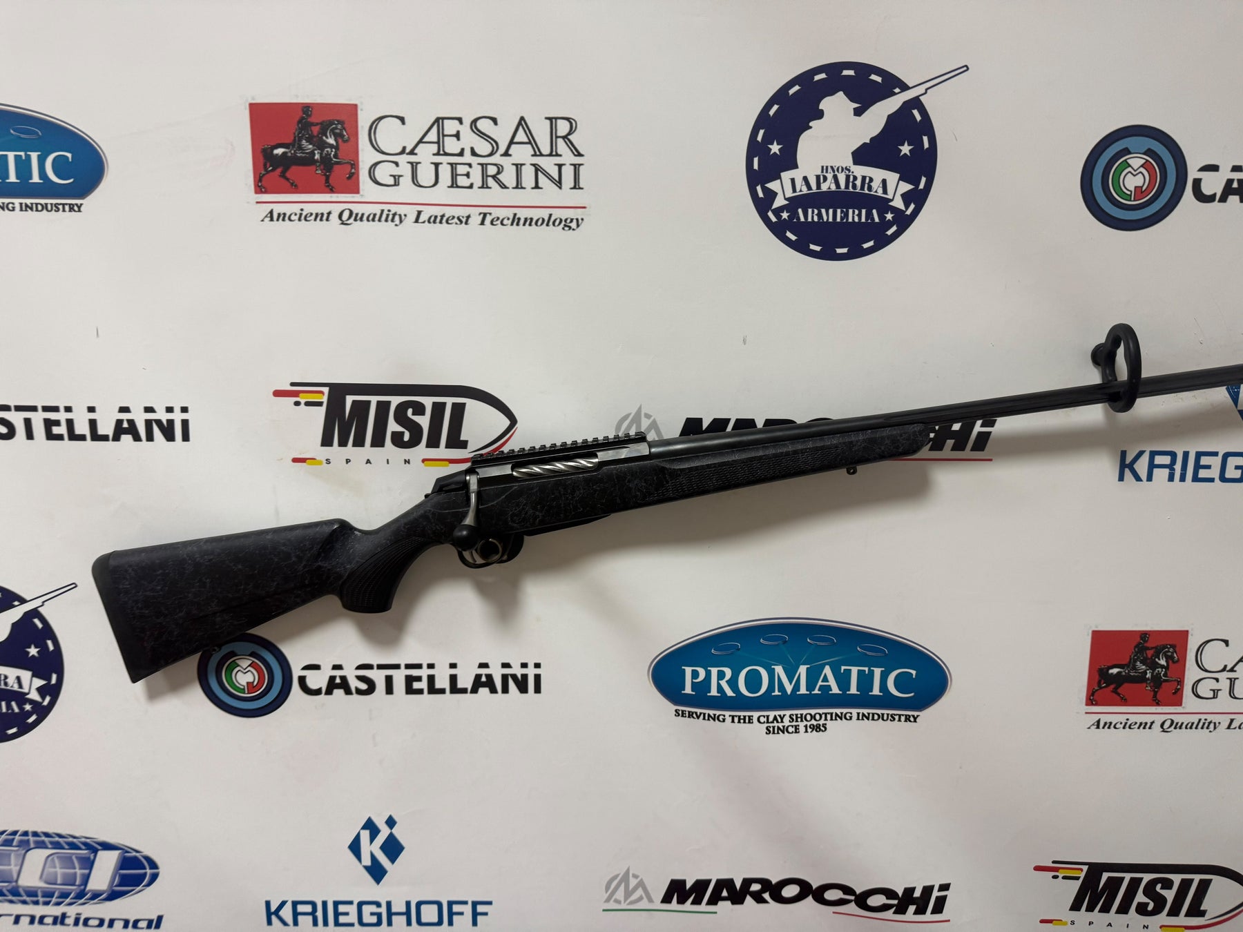 OCASION Rifle de Cerrojo TIKKA T3x Roughtech C/ .300 Win. Mag. + Carril Picatinny