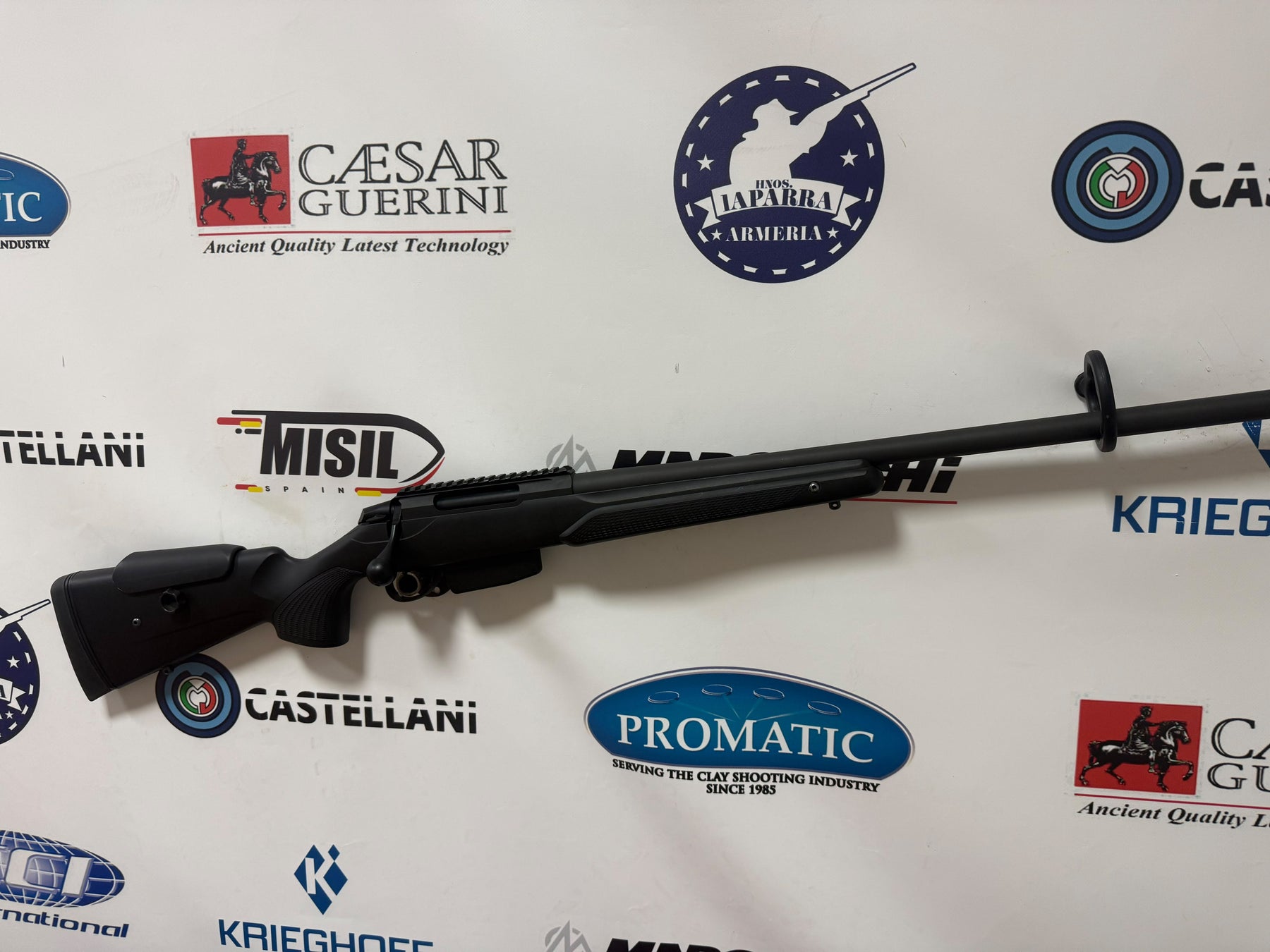 GELEGENHEIT: TIKKA T3x CTR Repetierbüchse Linkshänder Kal. .222 Rem. mit Nikon-Zielfernrohr 1,5-6x42