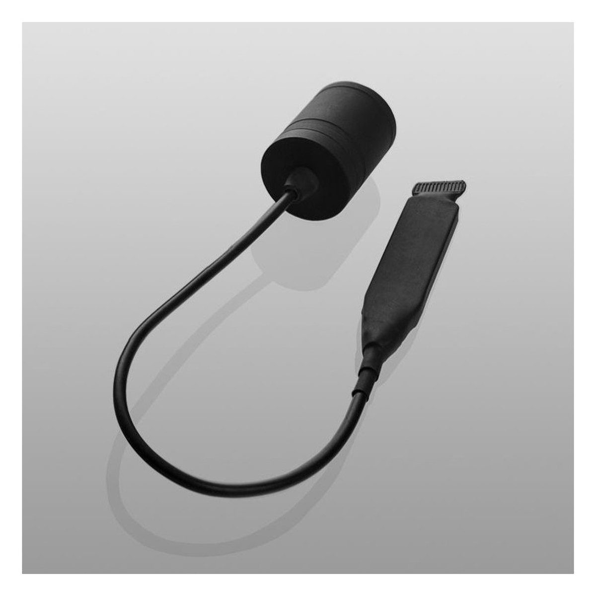 Interruptor remoto ARMYTEK ARS-01 cordón recto 25m. detalle