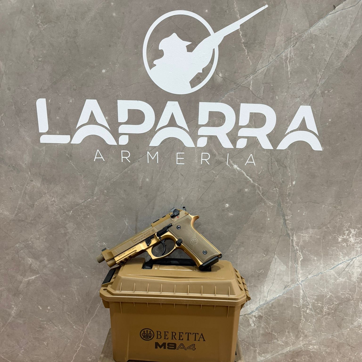 Pistola semiautomática BERETTA M9A4 Centurion FDE 9 mm